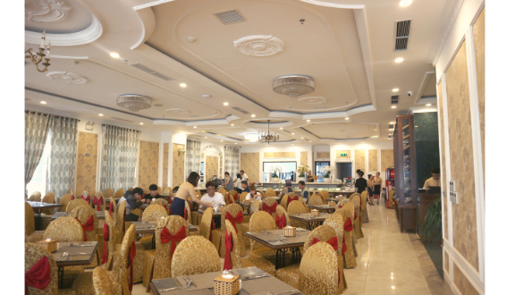 nha-hang-eden, khach-san-sang-chanh, khach-san-gan-bien-my-khe-co-ho-boi